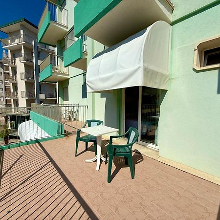 Hotel Palme Park & Beach Included Lido di Jesolo Bagian luar foto