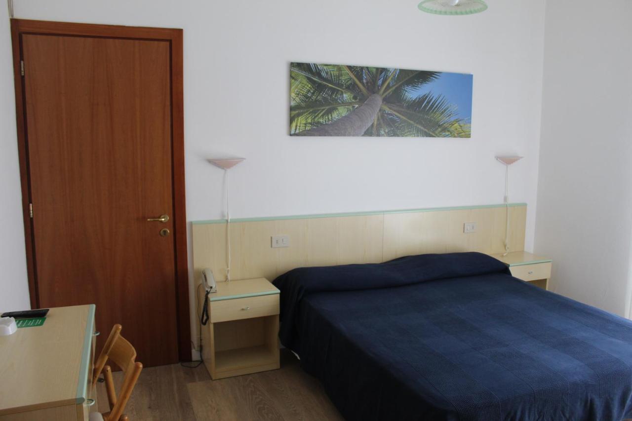 Hotel Palme Park & Beach Included Lido di Jesolo Bagian luar foto