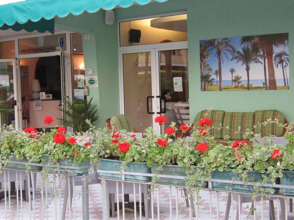 Hotel Palme Park & Beach Included Lido di Jesolo Bagian luar foto