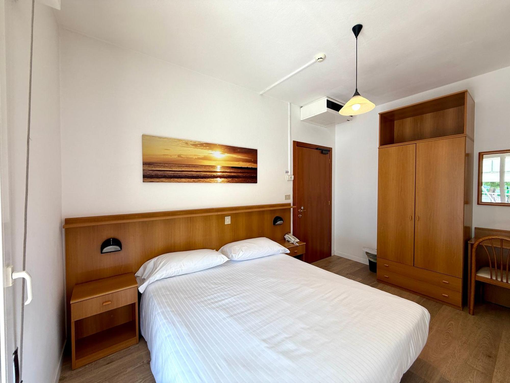 Hotel Palme Park & Beach Included Lido di Jesolo Bagian luar foto