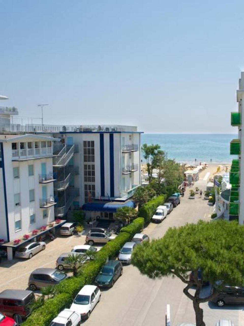 Hotel Palme Park & Beach Included Lido di Jesolo Bagian luar foto